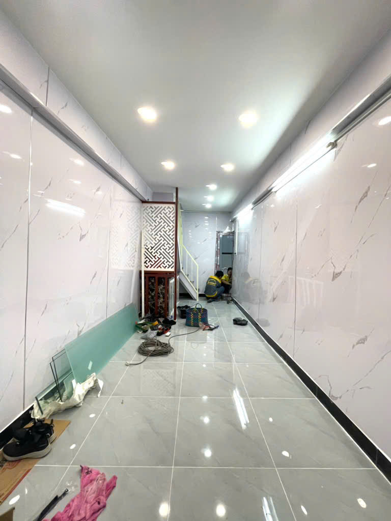 Bán gấp nhà 2 tầng hẻm ba gác Trần Phú Quận 5 giá 2,98 tỉ