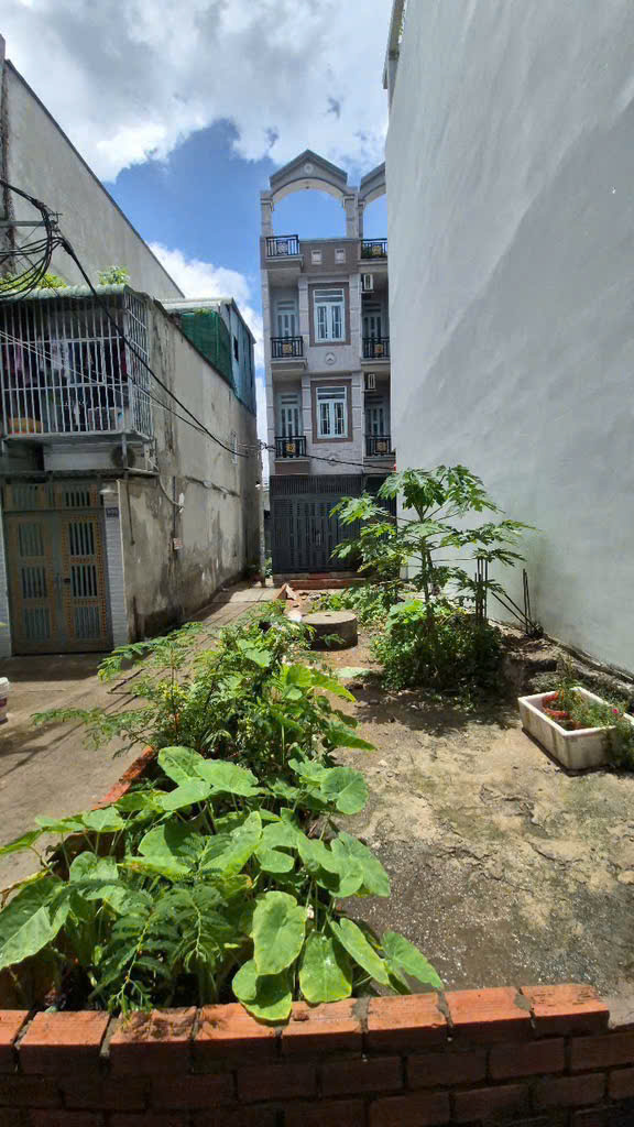 Bân gấp lô đất 3,8x13m Lưu hữu phước Quận 8 giá 3,2 tỉ nhỉnh