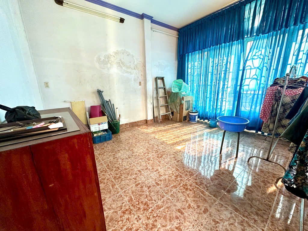 Bán nhà 4 tầng giáp Hậu Giang Quận 6 giá 5,6 tỷ