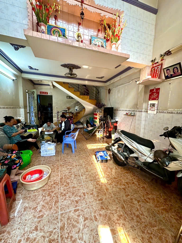 Bán nhà 4 tầng giáp Hậu Giang Quận 6 giá 5,6 tỷ