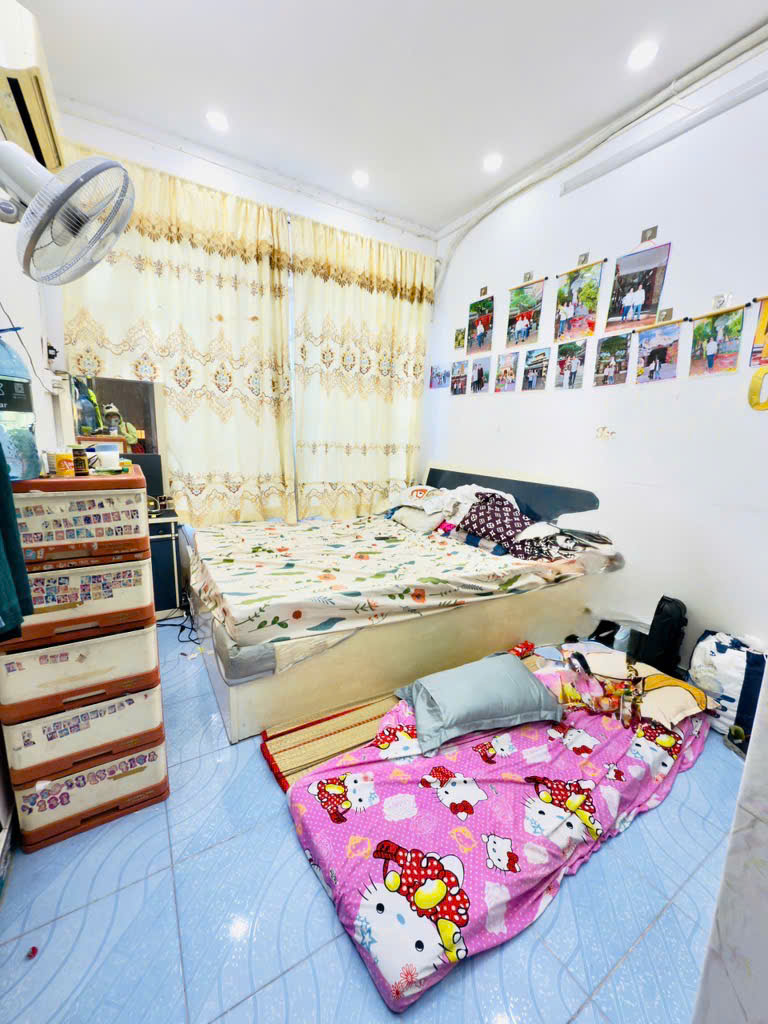 Nhà 2 tầng đúc kiên cố ngang 3,2 x 9m P15Q8 giá nhỉn 3 tỉ