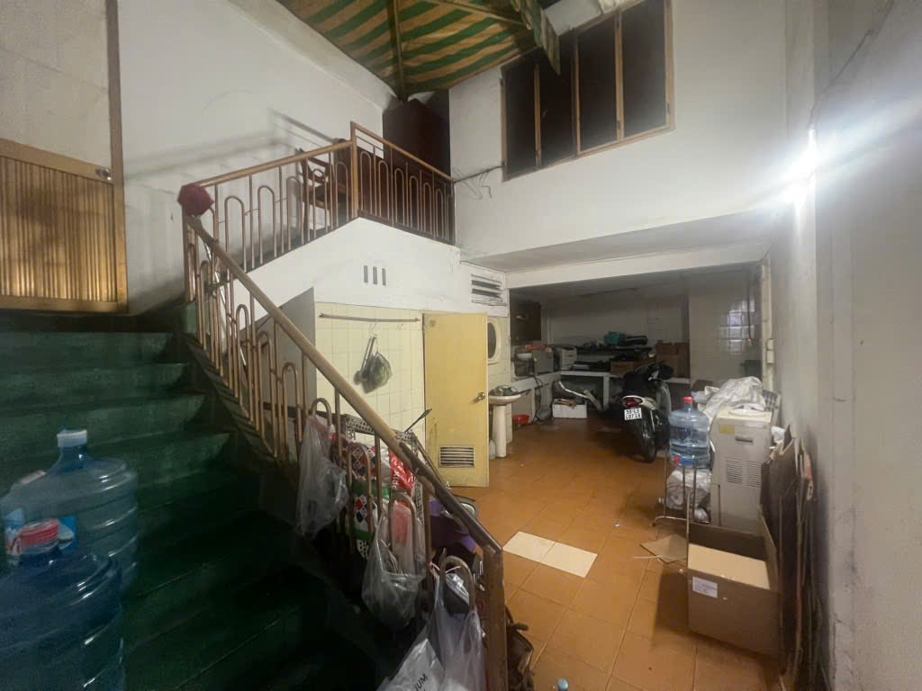 Bán nhà mặt tiền Quận 5 An Dương Vương giá 12 tỷ nhỉnh