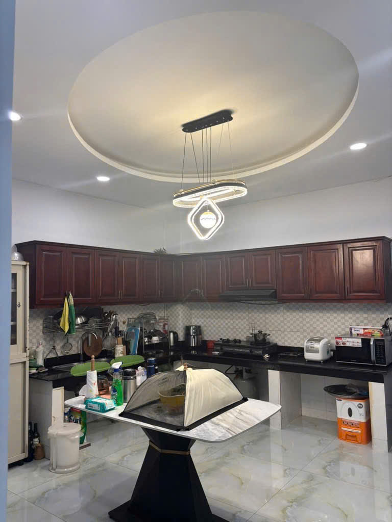 Bán gấp nhà 5 tầng hẻm xe tăng - Phạm hữu lầu Quận 7 - giá 7,5 tỉ