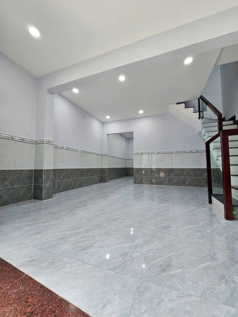 Xách vali vào ở ngay - 40m2 Huỳnh tấn phát Quận 7 giá 3,79 tỉ