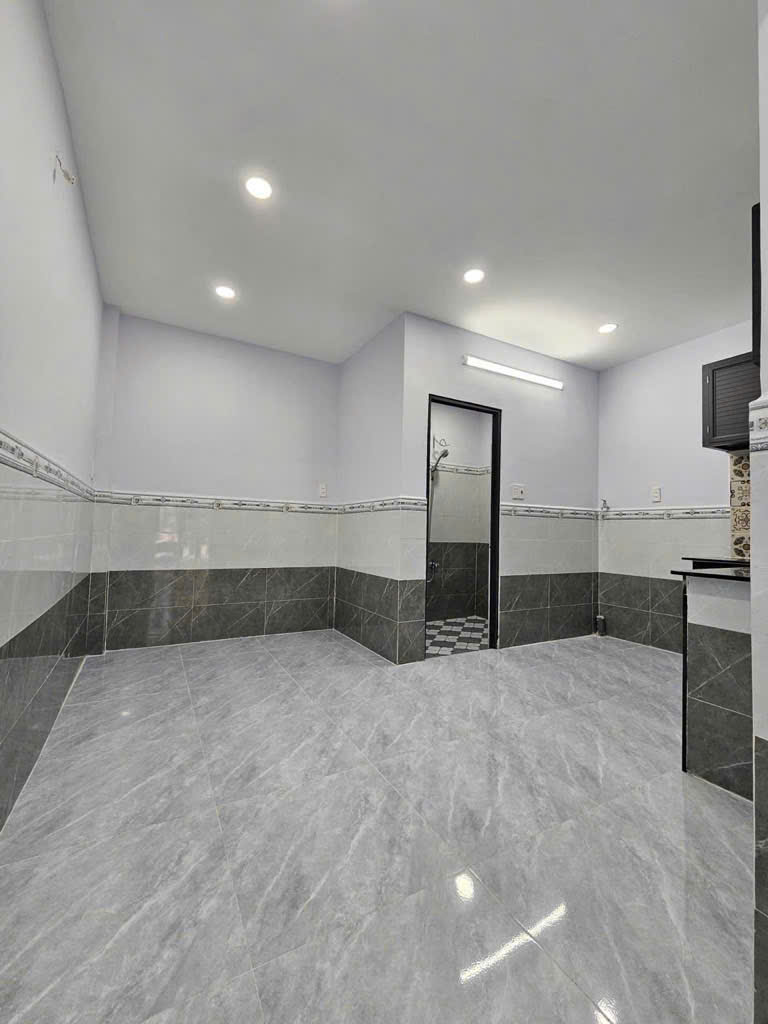 Xách vali vào ở ngay - 40m2 Huỳnh tấn phát Quận 7 giá 3,79 tỉ