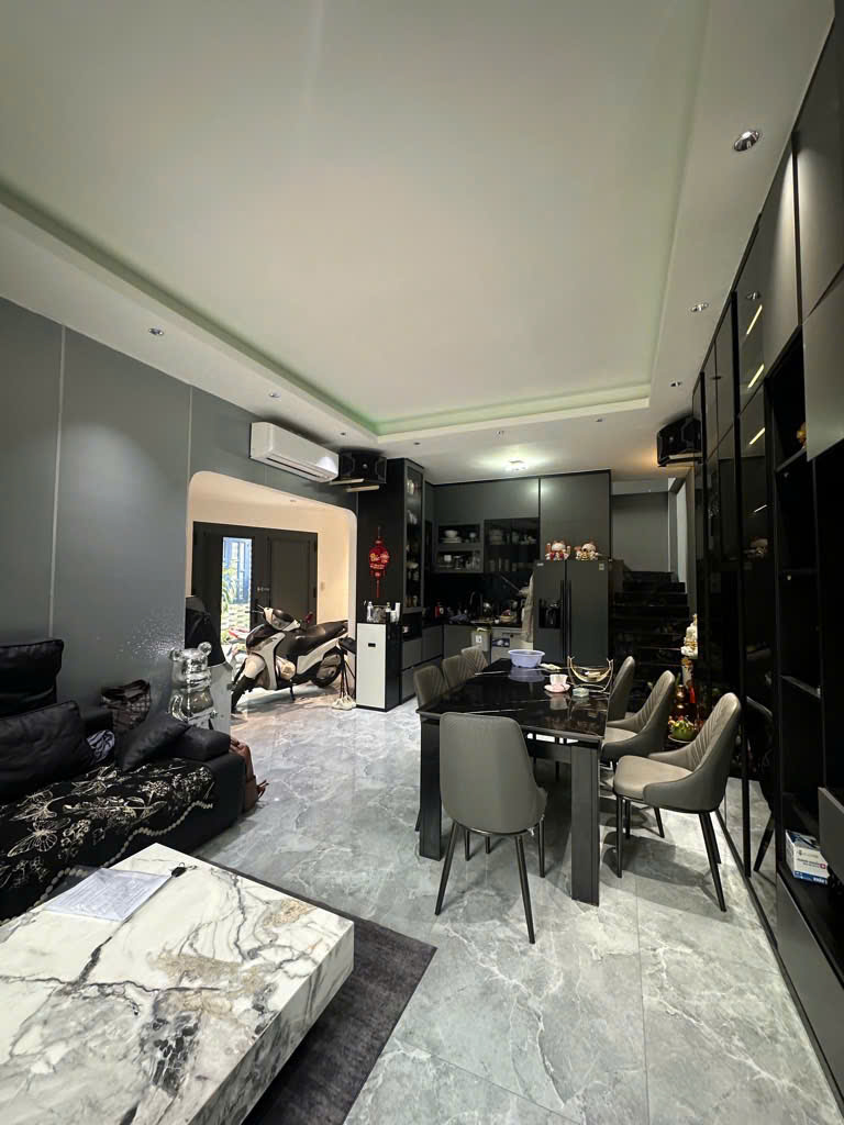 Nội thất sang xịn mịn (4x10)m 3 tầng đúc kiên cố Tân Mỹ Quận 7 giá 7 tỉ nhỉn