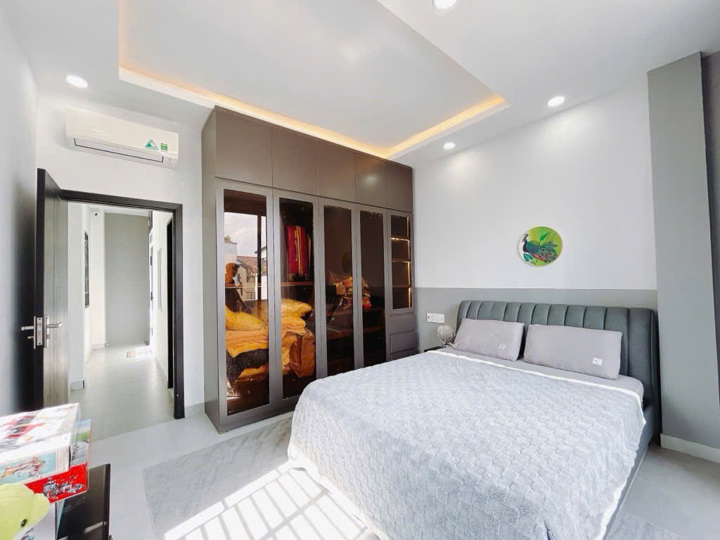 Nội thất sang xịn mịn (4x10)m 3 tầng đúc kiên cố Tân Mỹ Quận 7 giá 7 tỉ nhỉn