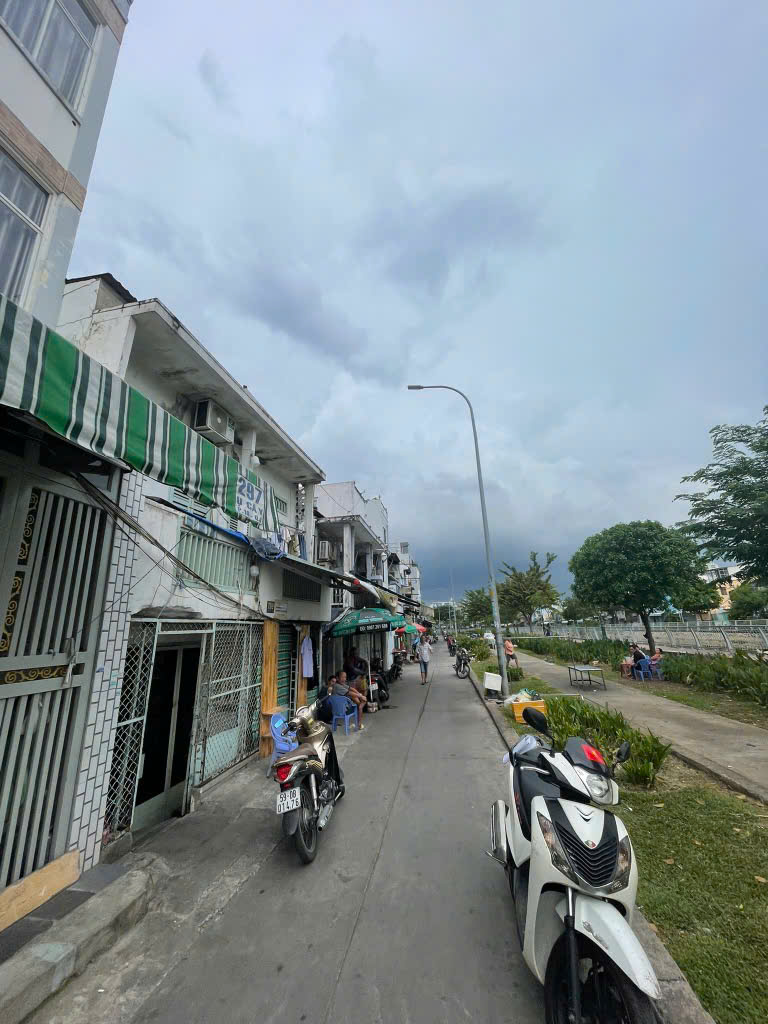 Bán nhà mặt tiền Quận 8 ngang 3.9m x 9m giá 4,55 tỉ