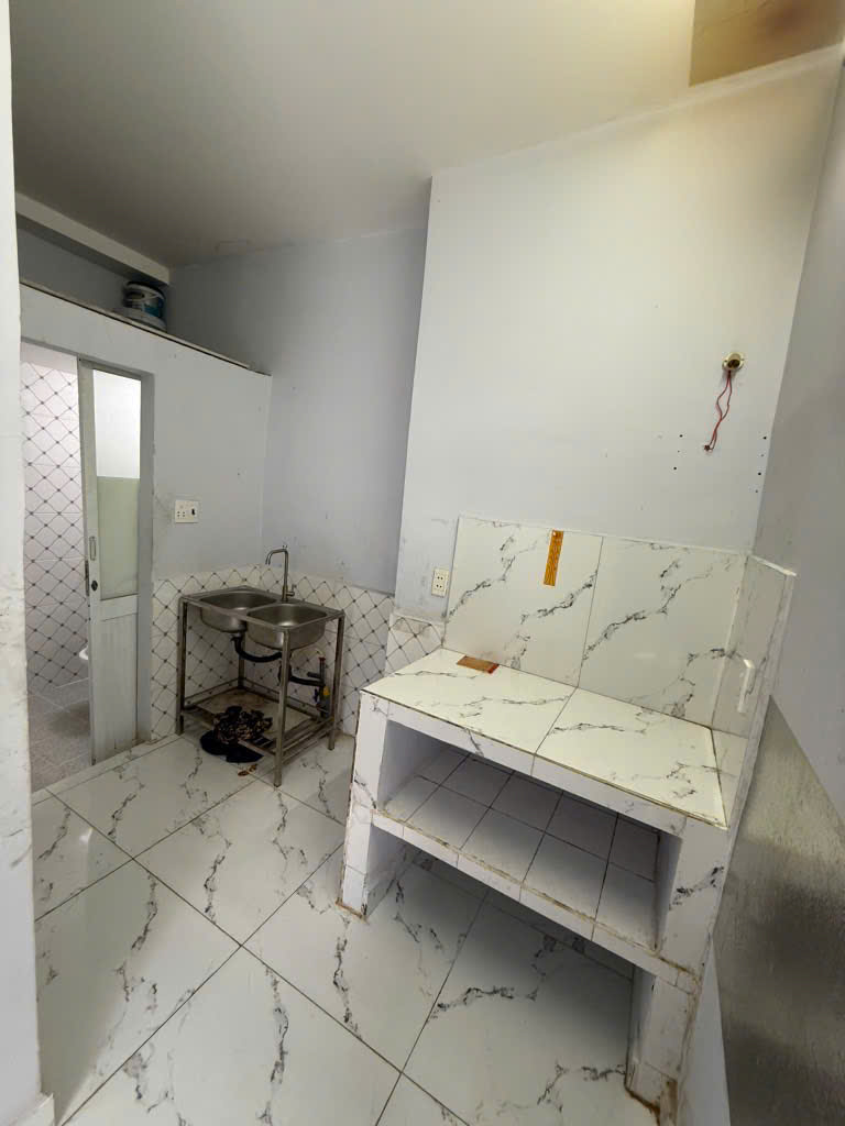 Bán gấp nhà quận 6 Mai xuân thưởng giá 2,4 tỷ còn thương lượng