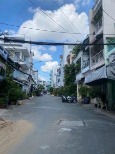 NHÀ MT HẺM XH TRÁNH NHAU - ÂU DƯƠNG LÂN P2 GIÁ CHỈ 8 TỶ