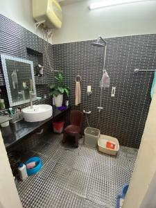 Bán nhà MT 4 tầng Tùng Thiện Vương P.Xóm củi Q8, 50m2 giá 6,9 tỷ