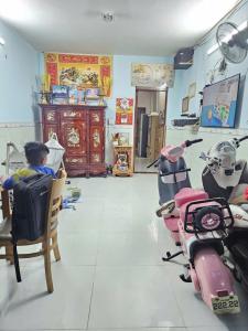 Nhà cũ tiện xây mới 62m2 gần đường chính Tạ quang bửu Quận 8