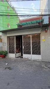 Bán gấp nhà cũ 62m2 Hoài Thanh P14 Q8 giá 4600 còn TL