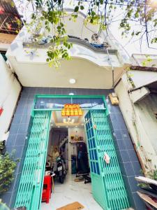 Nhà 2 tầng đúc kiên cố ngang 3,2 x 9m P15Q8 giá nhỉn 3 tỉ