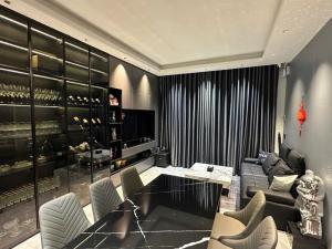 Nội thất sang xịn mịn (4x10)m 3 tầng đúc kiên cố Tân Mỹ Quận 7 giá 7 tỉ nhỉn