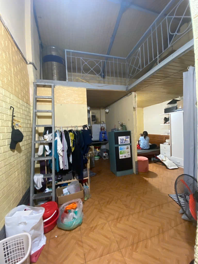 Nhà Lĩnh Nam, chủ bán đất tặng nhà,  40m2, 3,85 tỷ