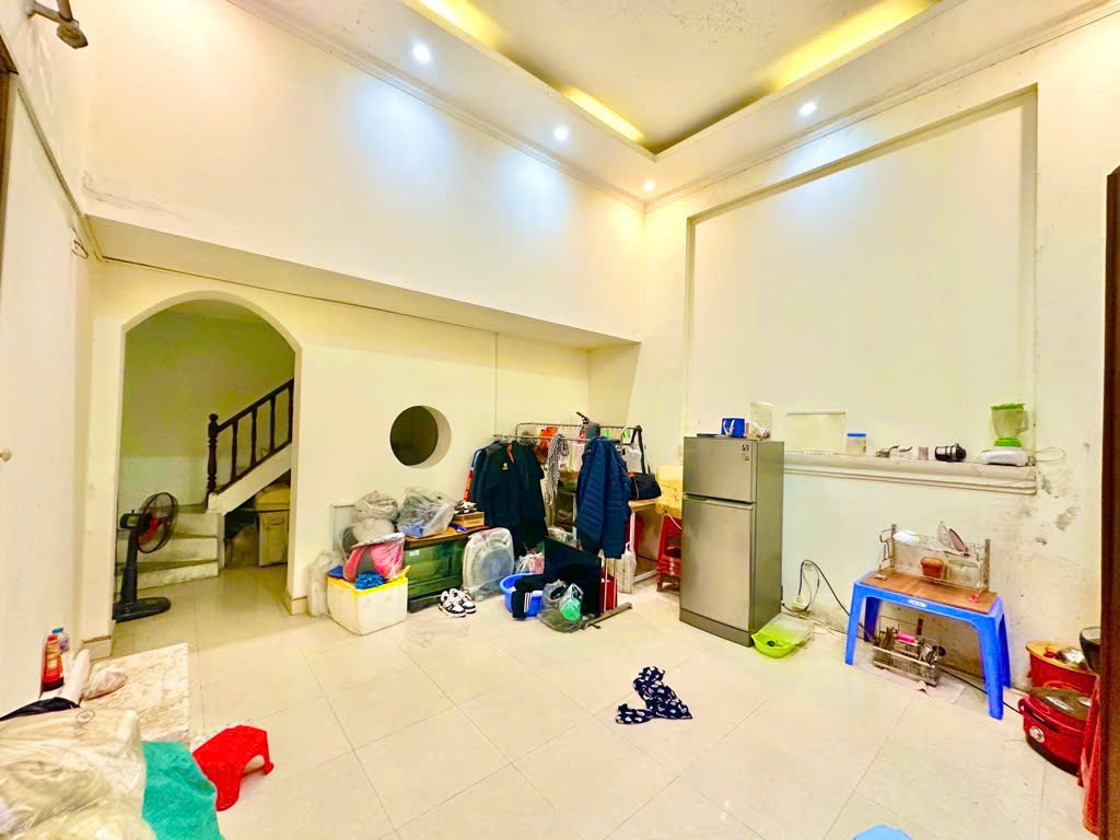 Nhà HM ,  bán đất tặng nhà , 58 m2 , khoảng 6.2 tỷ