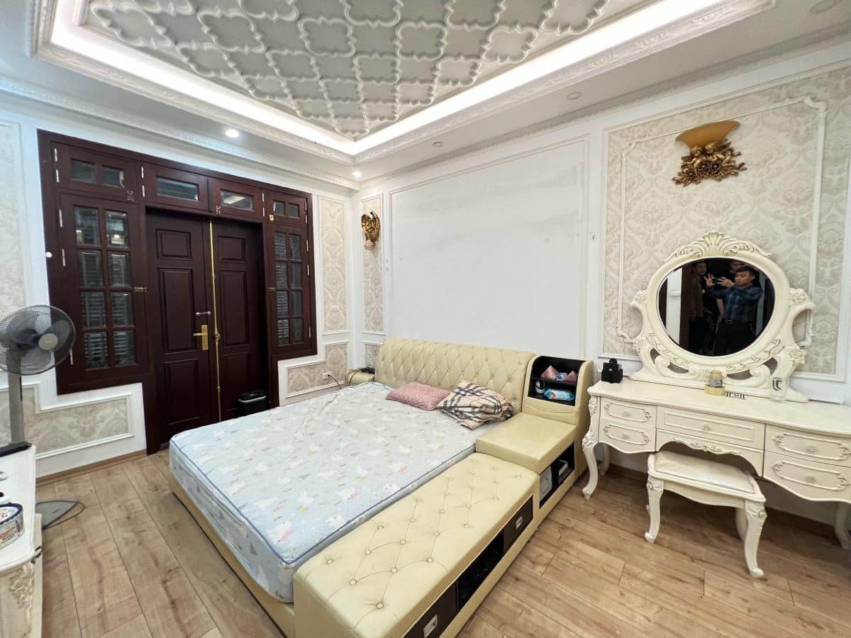 Bán BT 6PN, 4WC tại KĐT Trung Văn, giá 38 tỷ, 143m2, hàng hiếm bao đẹp