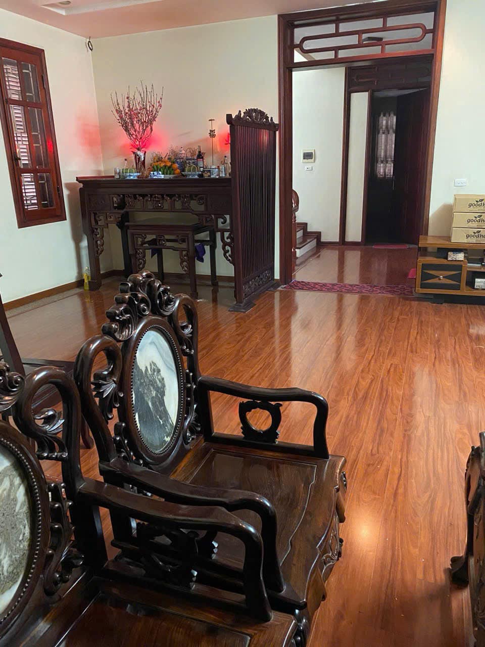 Biệt thự song lập hạng sang có hầm gần Công viên Phùng Khoang