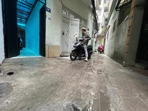 BÁN NHÀ MỚI CẦU GIẤY, OTO CÁCH 10M