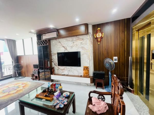 BIỆT THỰ 7 TẦNG - THANG MÁY - PHÂN LÔ GARA Ô TÔ - ĐÓN GIÓ HỒ TÂY MÁT RƯỢI