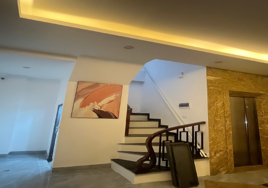 YÊN HÒA NHÀ MỚI - 7 TẦNG THANG MÁY - SỔ VUÔNG BÁNH CHƯNG - TIỀN HẬU 5 MÉT