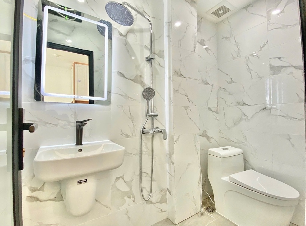 YÊN HÒA NHÀ MỚI - 7 TẦNG THANG MÁY - SỔ VUÔNG BÁNH CHƯNG - TIỀN HẬU 5 MÉT