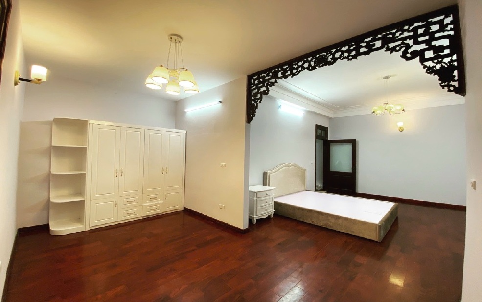 7 TẦNG THANG MÁY - NHÀ MỚI CẦU GIẤY - SỔ VUÔNG PHÂN LÔ - NHỈNH 9 TỶ