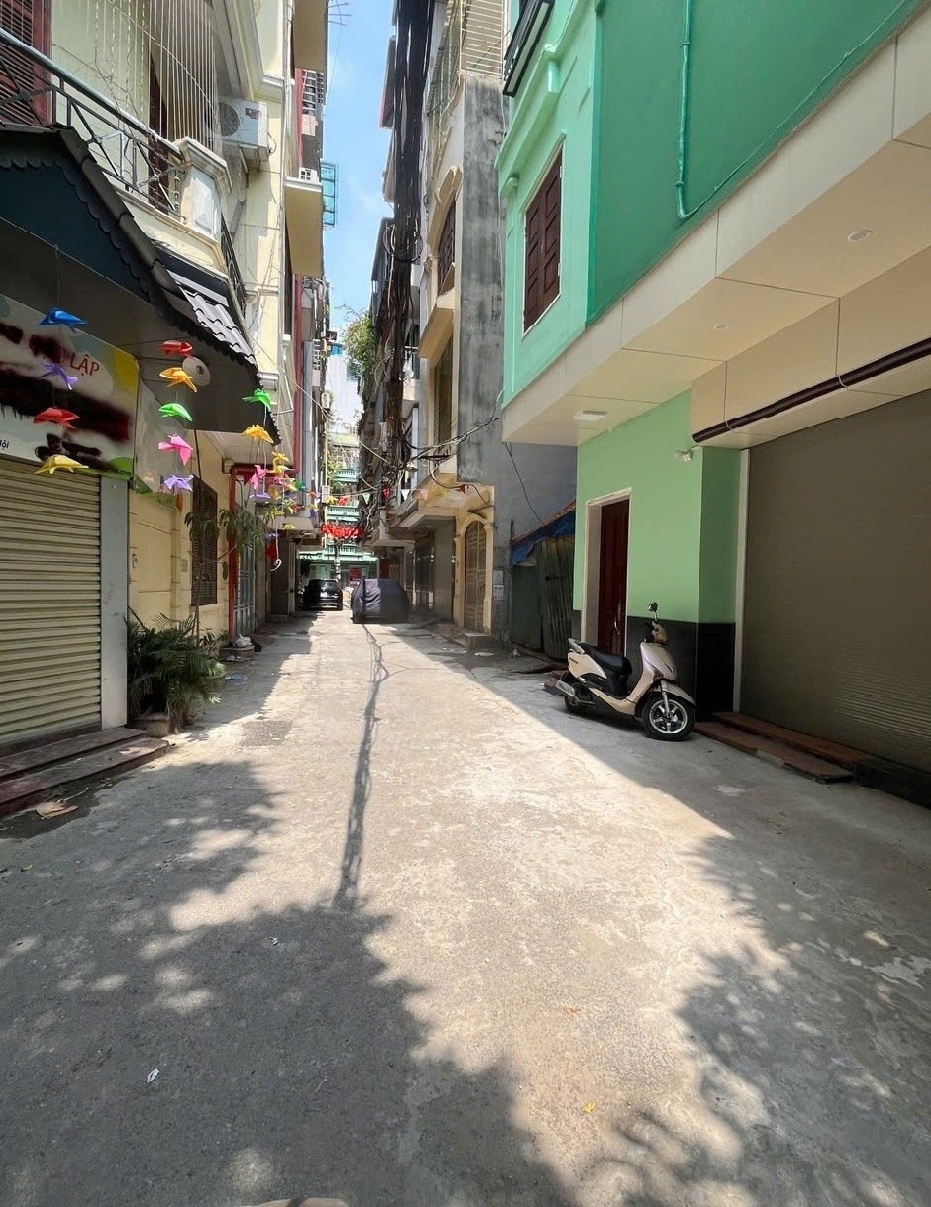 LÔ GÓC CẦU GIẤY - 3 THOÁNG VĨNH VIỄN - GẦN PHỐ - FULL NỘI THẤT - PHÙ HỢP GIA ĐÌNH 4-6 NGƯỜI