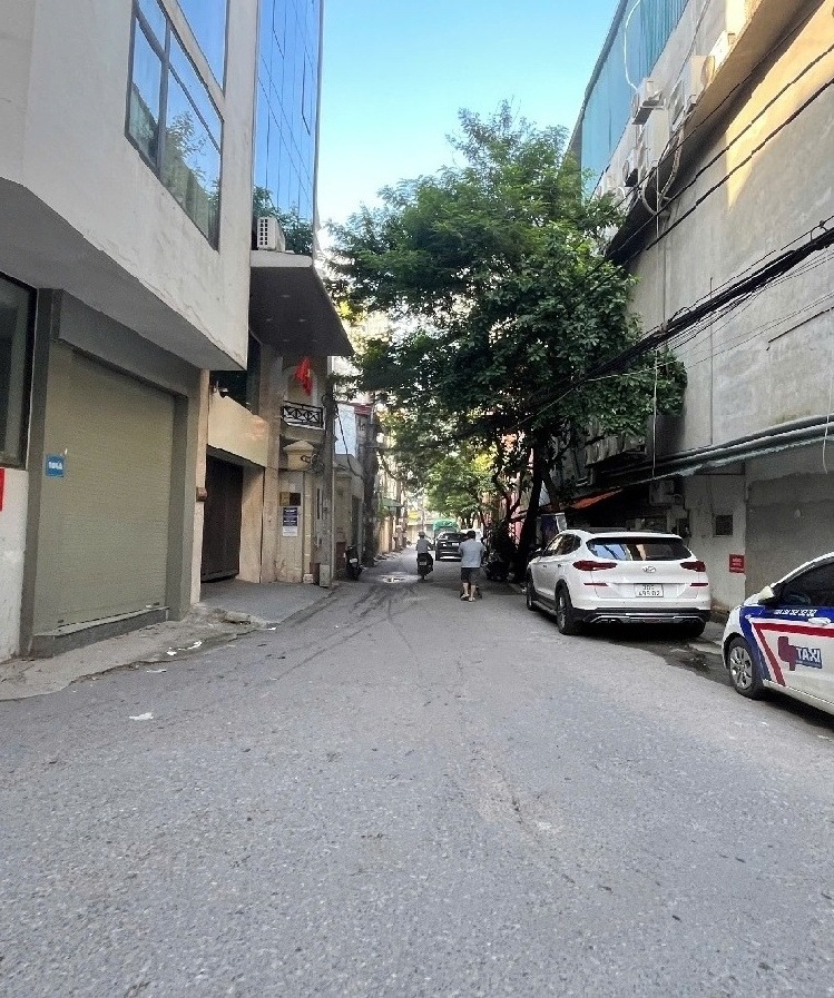 NHỈNH 10 TỶ - 5 TẦNG 50M2 - TRẦN CUNG - NHÀ ĐẸP - THANG MÁY - Ở LUÔN - FULL NỘI THẤT