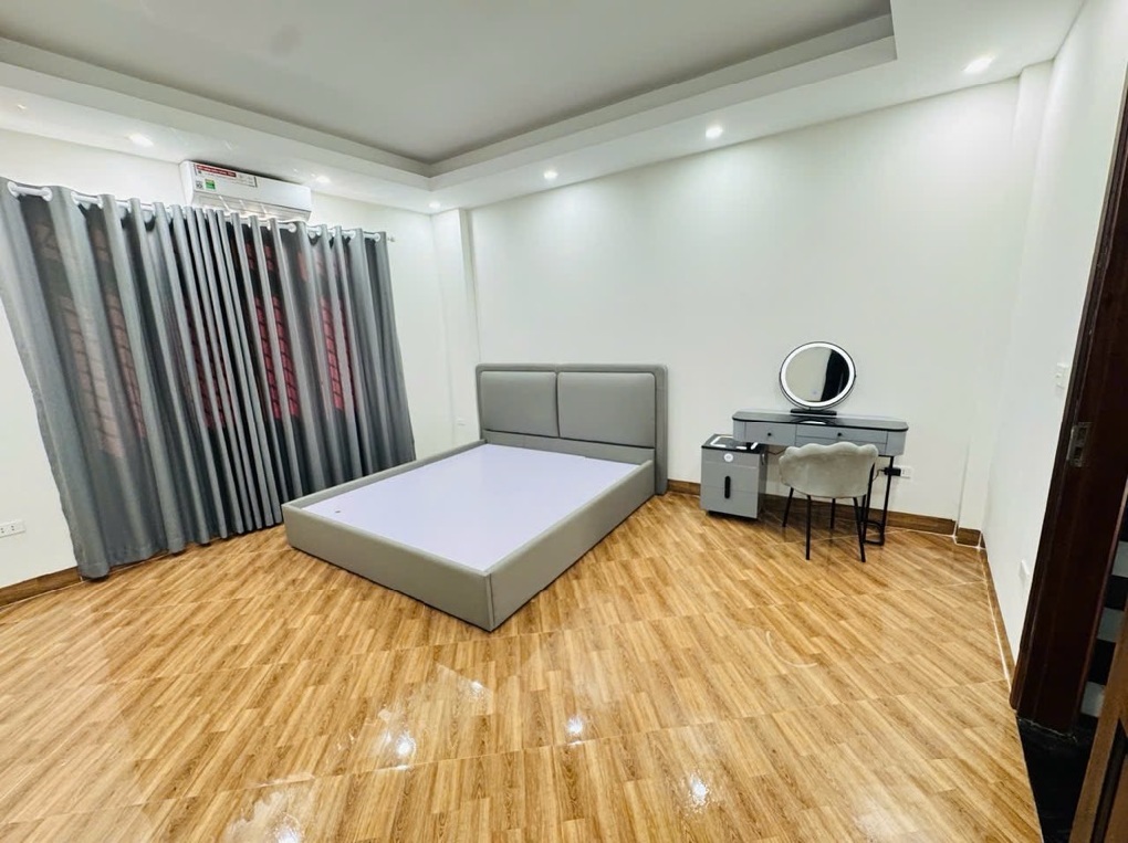 TRẦN CUNG - 30M2 - NHÀ ĐẸP - 2 THOÁNG - SỔ VUÔNG - MẶT TIỀN 4M - 5 TẦNG - HƠN 7 TỶ