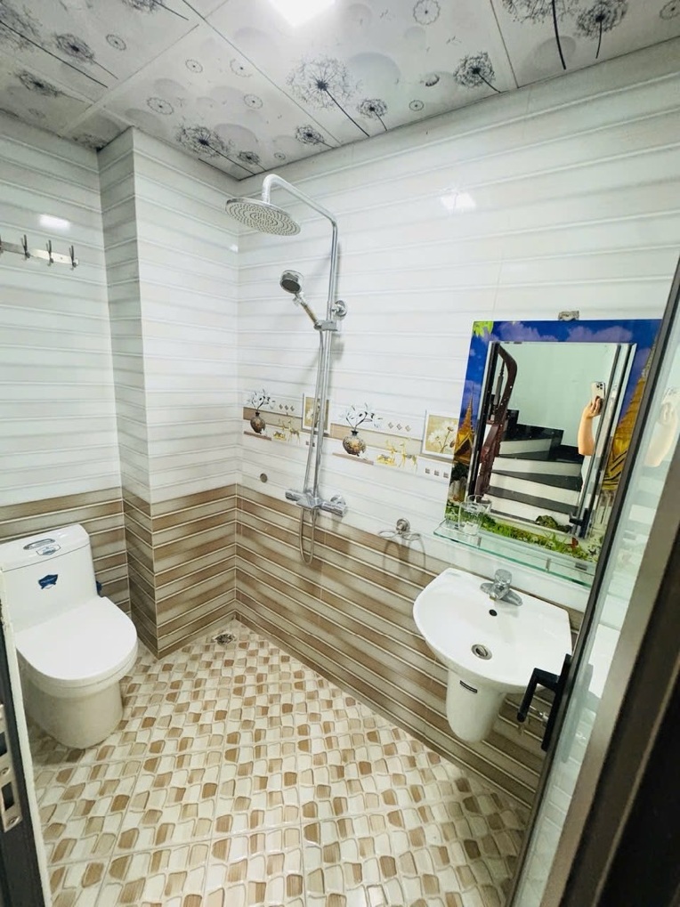 TRẦN CUNG - 30M2 - NHÀ ĐẸP - 2 THOÁNG - SỔ VUÔNG - MẶT TIỀN 4M - 5 TẦNG - HƠN 7 TỶ