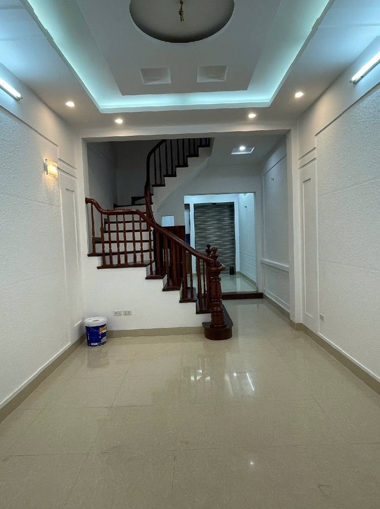CẦU GIẤY - LÔ GÓC - SỔ VUÔNG - 5 TẦNG - NHÀ MỚI  - HƠN 11 TỶ - NÓI KHÔNG VỚI LỖI PHONG THỦY