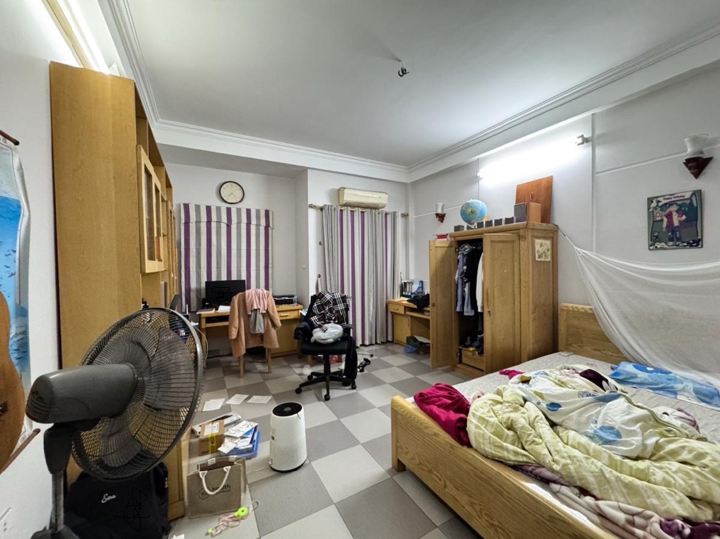 CẦU GIẤY - SỔ VUÔNG BÁNH CHƯNG - 52M2 - 6.8M MẶT TIỀN - Ô TÔ QUA NHÀ - NHỈNH 16 TỶ