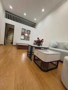 Bán nhà tập thể trần quý cáp
