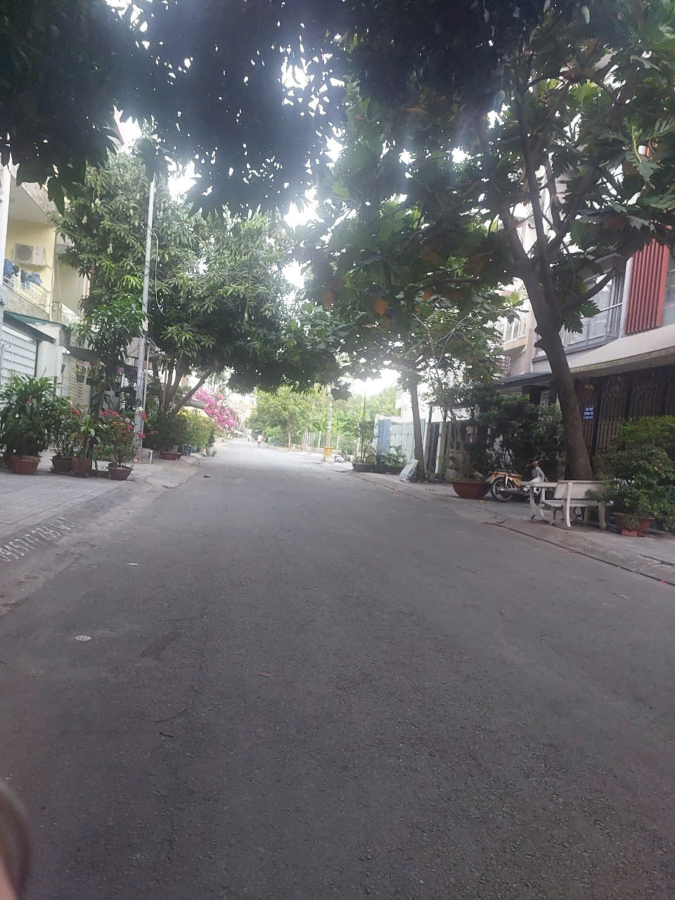 Nhà đẹp thiết kế hiện đại,nội thất cao cấp,Nguyễn Thị Định,cạnh phường Cát Lái,Thủ Đức. Gia nhỉnh