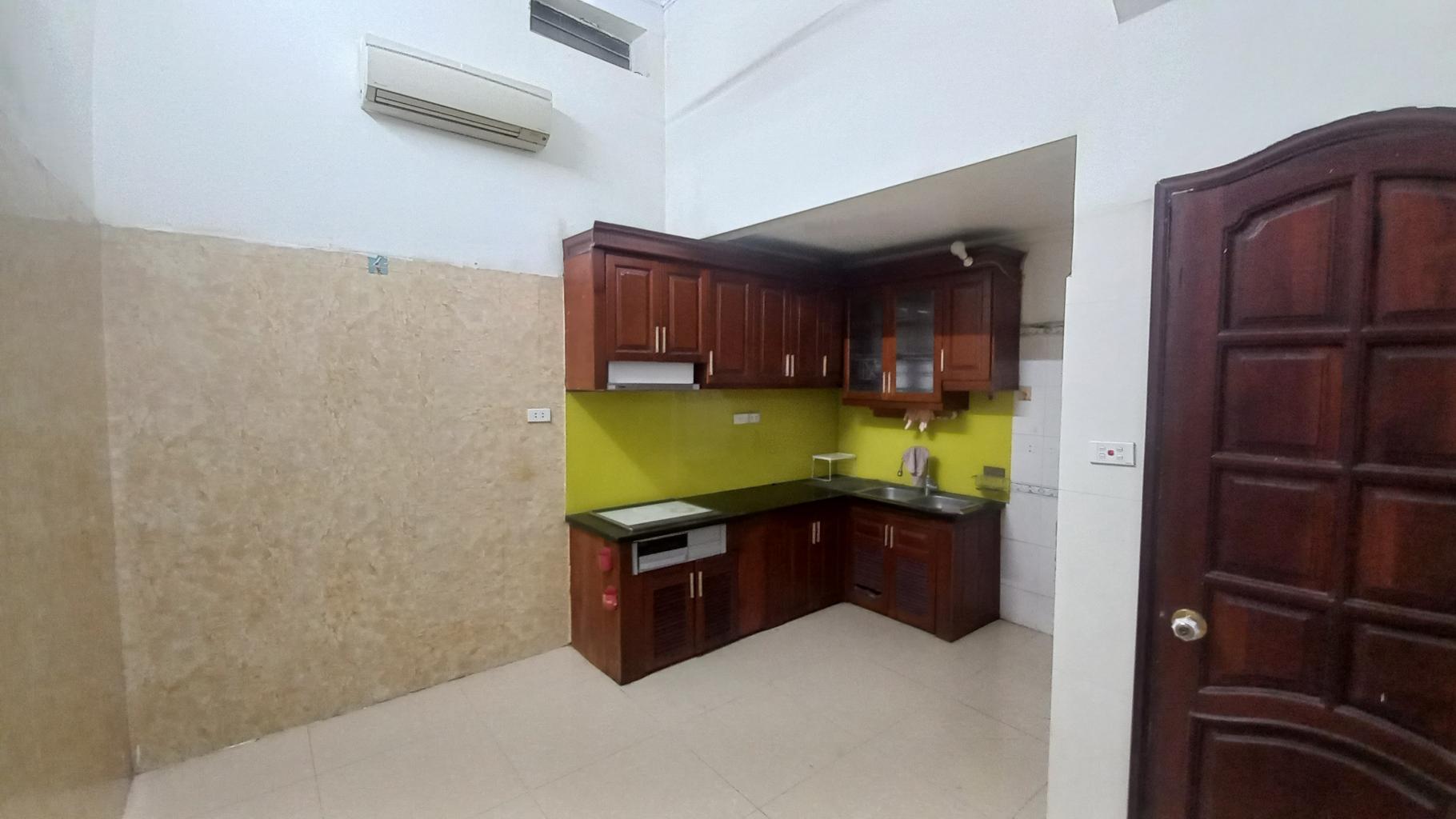 BÁN NHÀ CẦU GIẤY 45m2- 4 Tầng - 8,6 TỶ