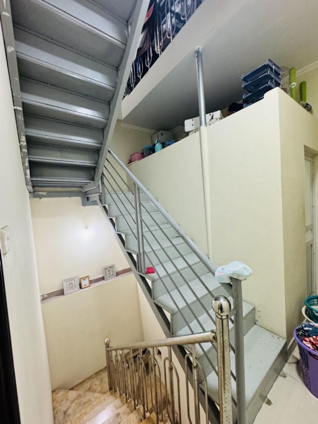 BÁN NHÀ CẦU GIẤY 45m2- 4 Tầng - 8,6 TỶ