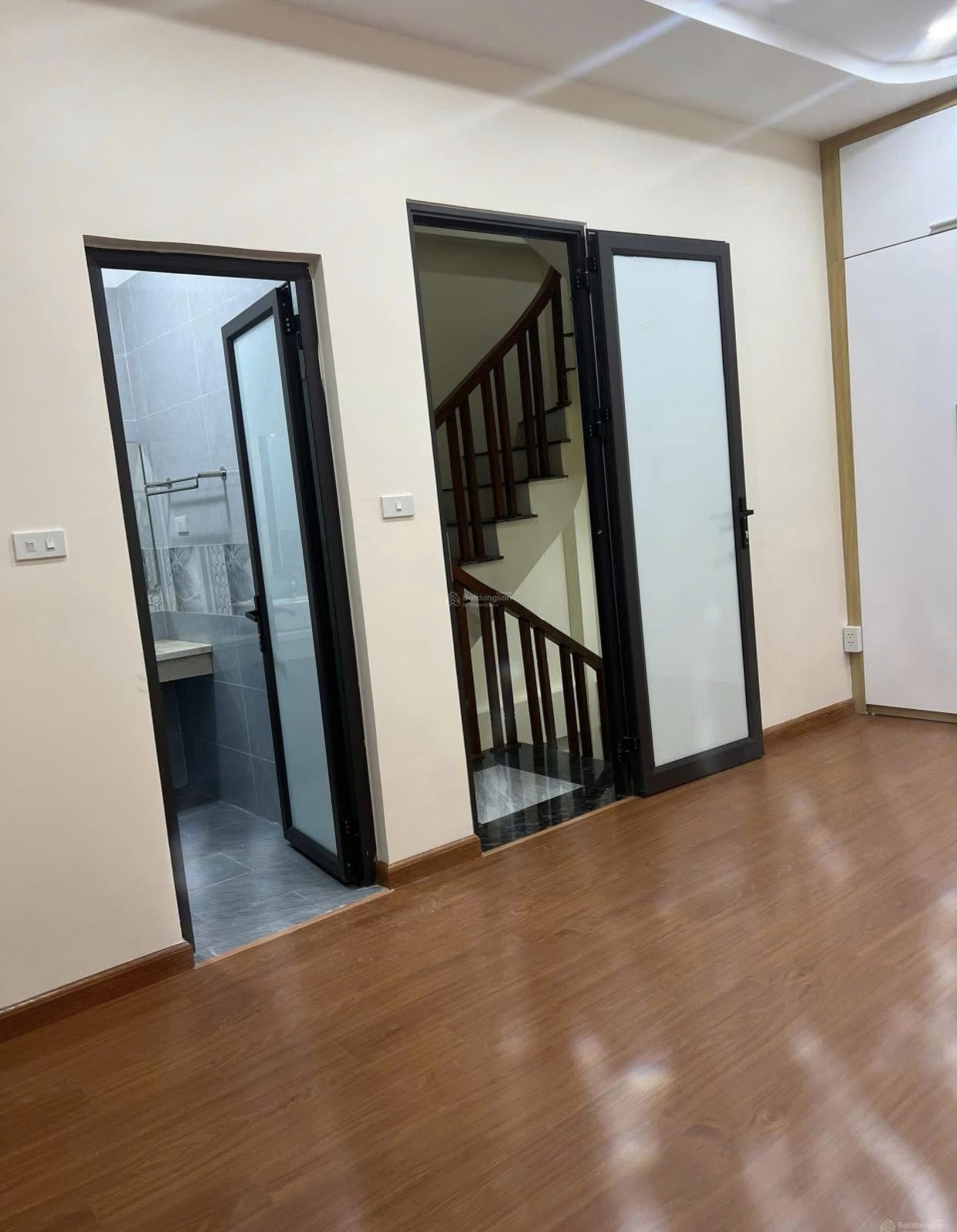 Cổ Nhuế nhà mới 5 tầng cực gần ô tô chỉ 6 tỷ