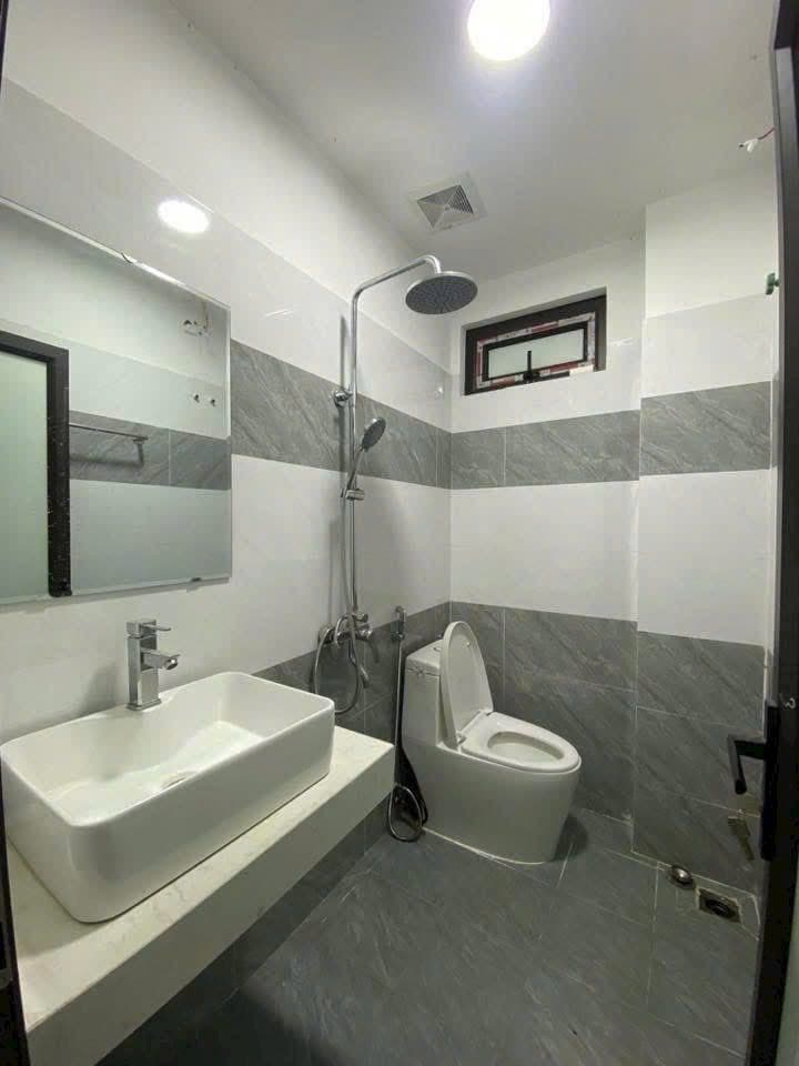 [ CHỦ GỬI BÁN] Bán nhà Phạm Văn Đồng dân xây 4 tầng chắc chắn 45m2, kinh doanh, giá 7 tỷ