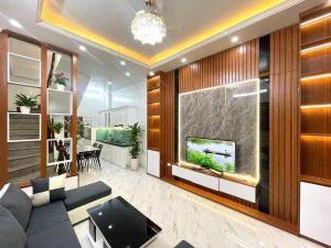 Bán nhà Cổ Nhuế dân xây 4 tầng chắc chắn, khách mua chỉ việc ở luôn- 35m2- 5.5 tỷ