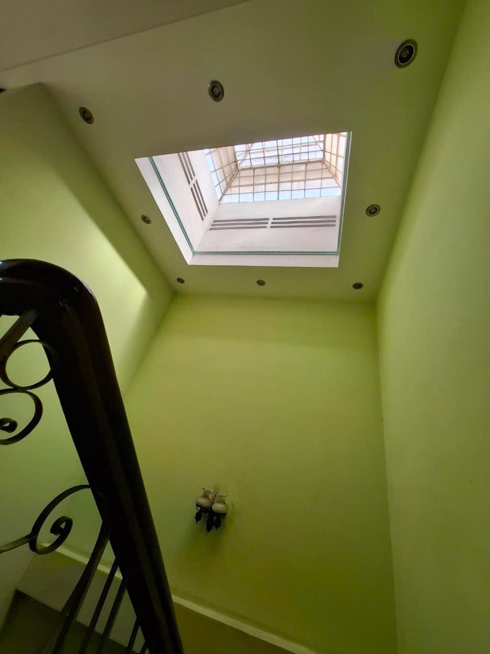 Nhà MT Võ Liêm Sơn 4 tang 4x20 q8