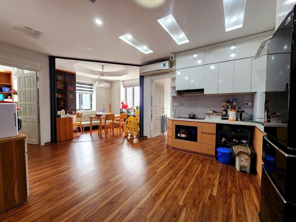 Bán chung cư Dương Đình Nghệ 100m 3pn 7,1tỷ