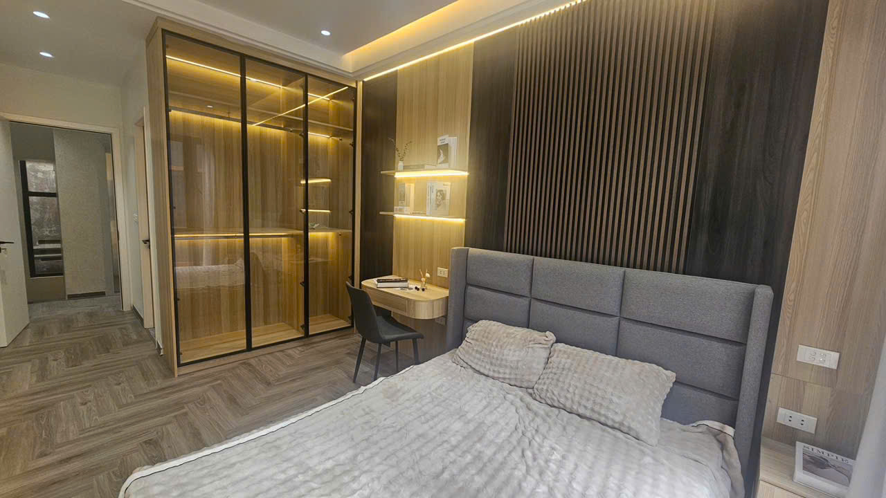 Nhà 5 tầng , Quang Trung, 2 mặt thoáng, 8 tỷ.