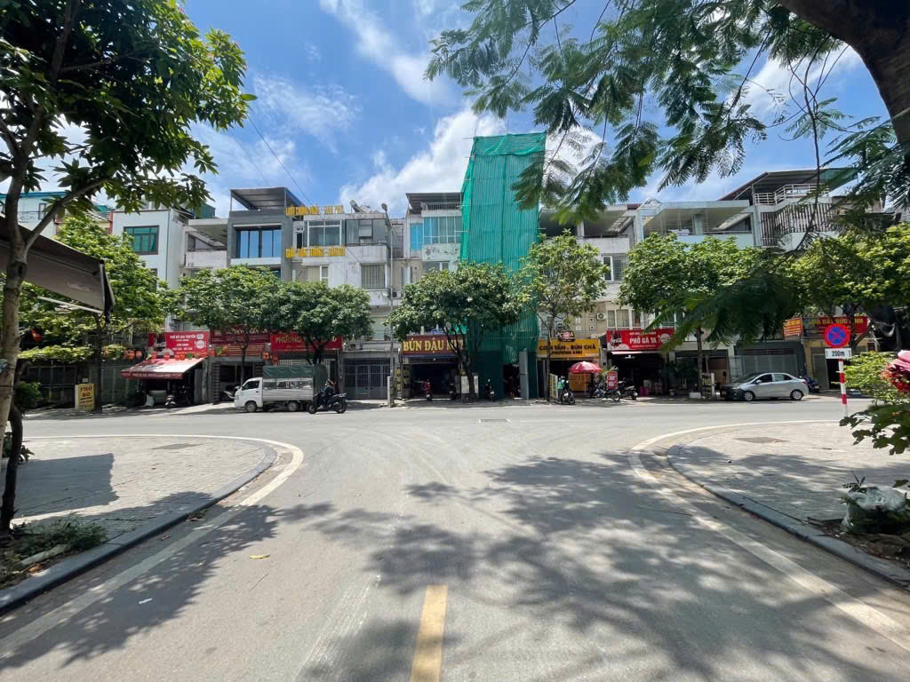 BÁN NHÀ VĂN PHÚ , 4 TẦNG, DIỆN TÍCH 90M2, GIÁ 20.15 TỶ