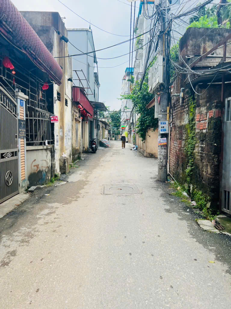 BÁN NHÀ YÊN NGHĨA, GẦN ĐH PHENNIKAA, DIỆN TÍCH 37M, 5 TẦNG , GIÁ 6.1 TỶ.