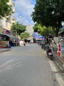 BÁN NHÀ YÊN NGHĨA, NGÕ THÔNG Ô TÔ, SÁT ĐÔ NGHĨA, DT 58M, 5 TẦNG, THANG MÁY , GIÁ 11.6 TỶ