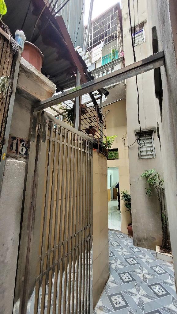 4,4 tỷ 30m2 Nguyễn Trãi nhà cũ