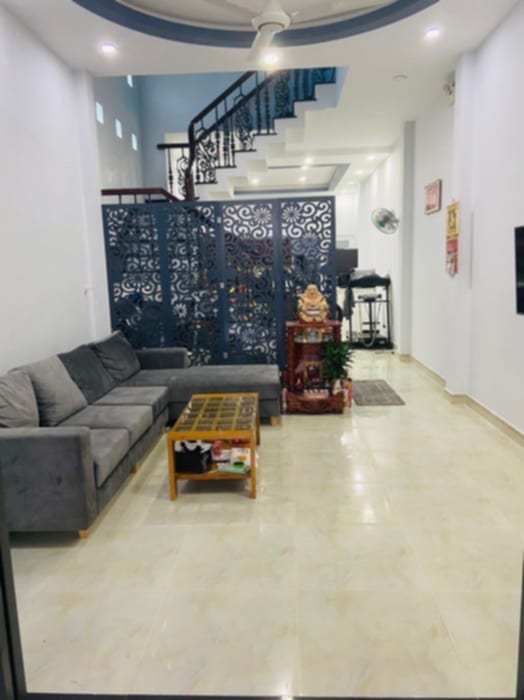 Nhà mt kinh doanh Thạnh Lộc 31, xe hơi đậu trong nhà, giá #7ty6