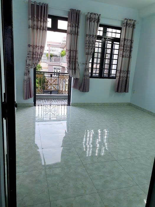 NHÀ MẶT TIỀN VỪA Ở VỪA KINH DOANH - ĐƯỜNG THÔNG TỨ TUNG DÂN CƯ ĐÔNG ĐÚC - KHU TOÀN BIỆT THỰ VÀ NHÀ PHỐ DÂN TRÍ CAO RÁO SACH SẼ